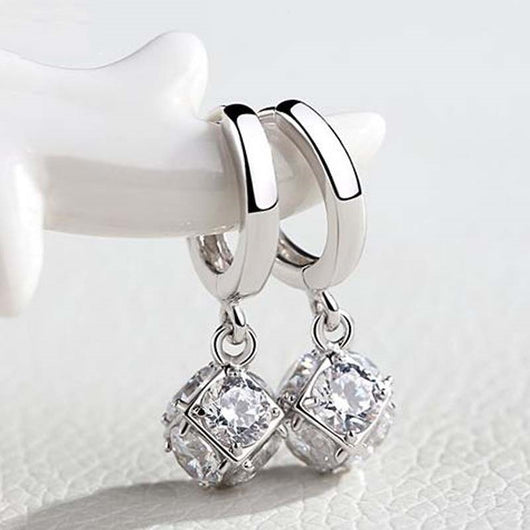 Aretes de Plata de Ley 925 con Diseño Cuadrado Mágico Japonés