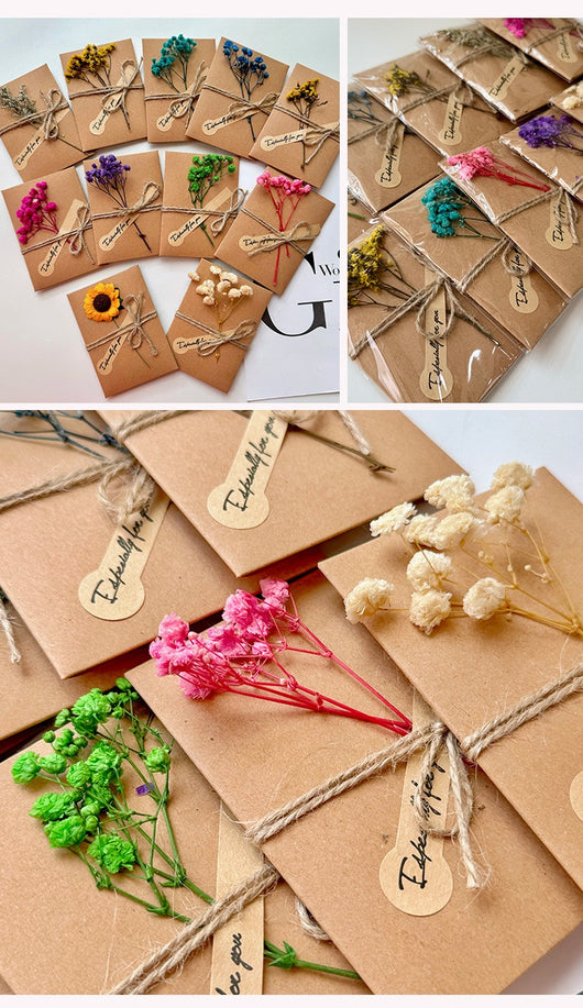 Tarjeta de Agradecimiento con Flores Secas y Cielo Estrellado - Image 29