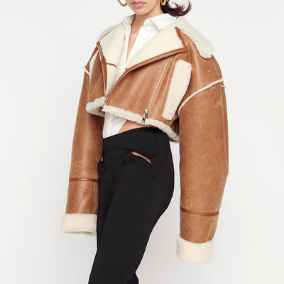Abrigo de Piel de Cordero con Solapa Elegante para Mujer - Image 4