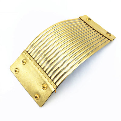 Conjunto de Joyas Europeas: Collar, Anillo y Pulsera de Manos Entrelazadas - Image 12