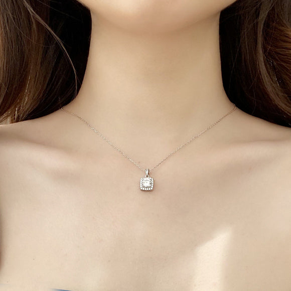 Collar con Colgante de Moissanita en Plata de Ley S925