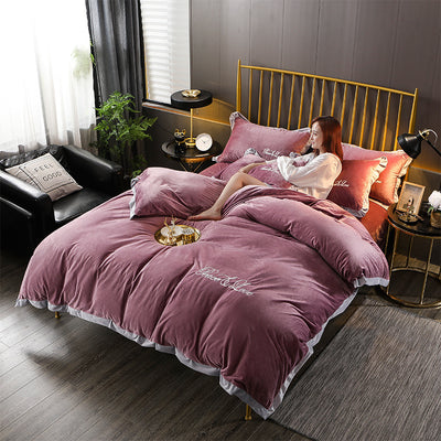 Juego de Cama Cuatro Piezas Terciopelo Cristal con Bordado - Image 12