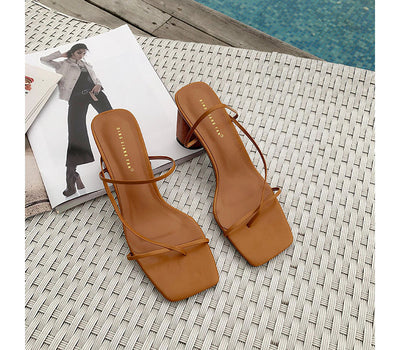 Sandalias de Tacón Alto con Tiras Ajustables - Image 10
