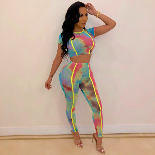 Traje Deportivo Tie-Dye Moderno - Image 15
