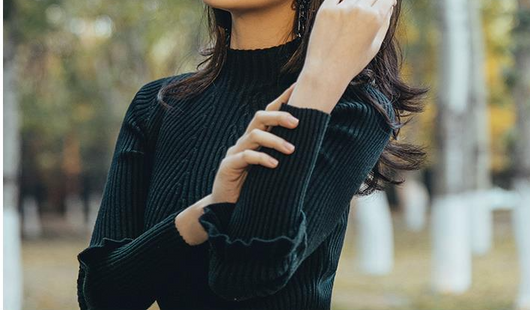 Conjunto Retro de Falda y Suéter de Lana para Mujer - Image 16