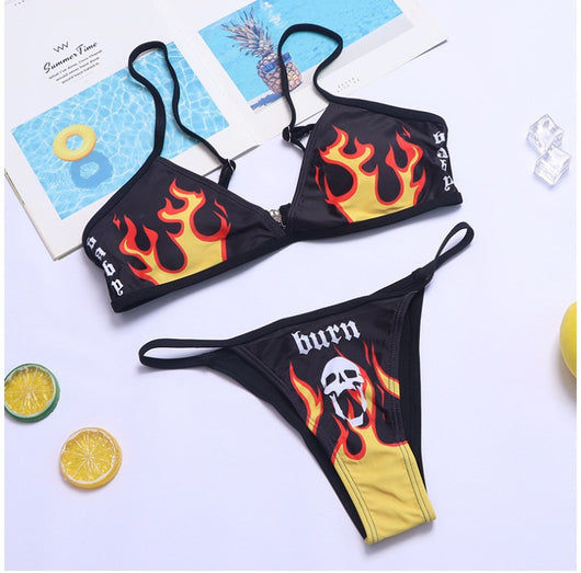 Traje de Baño Punk con Calavera de Fuego Estilo Split - Image 8