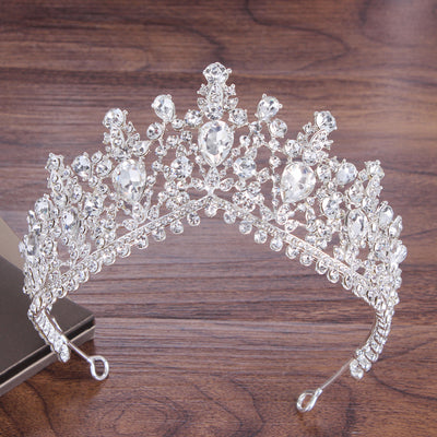 Juego de Corona Nupcial Barroca con Collar y Aretes - Image 5