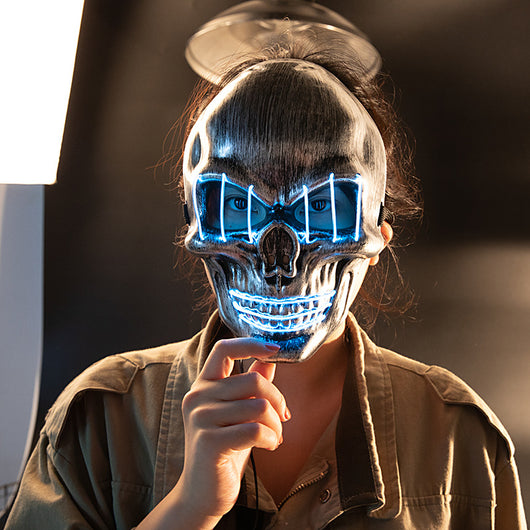 Máscara Luminosa Calavera y Tibias Cruzadas con Luz Fría para Fiestas