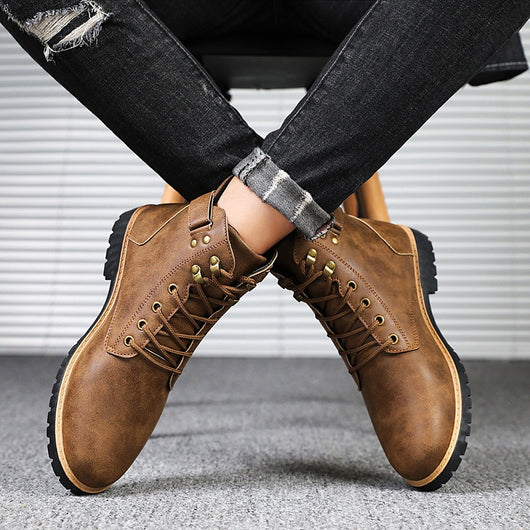 Botas Martin Personalizadas para Hombre - Calzado Outdoor Resistente - Image 11