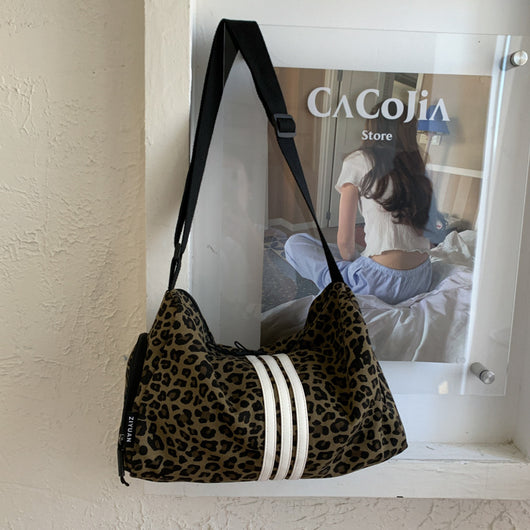 Bolso Mensajero Deportivo Estampado Leopardo Gran Capacidad - Image 7