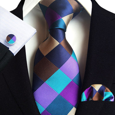 Traje de Tres Piezas Elegante para Hombre con Corbata, Pañuelo y Puños - Image 28