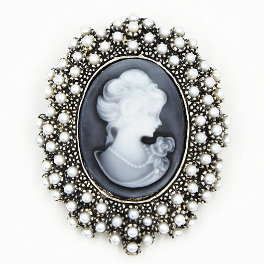 Broche Reina Victoria con Relieve Elegante - Image 10