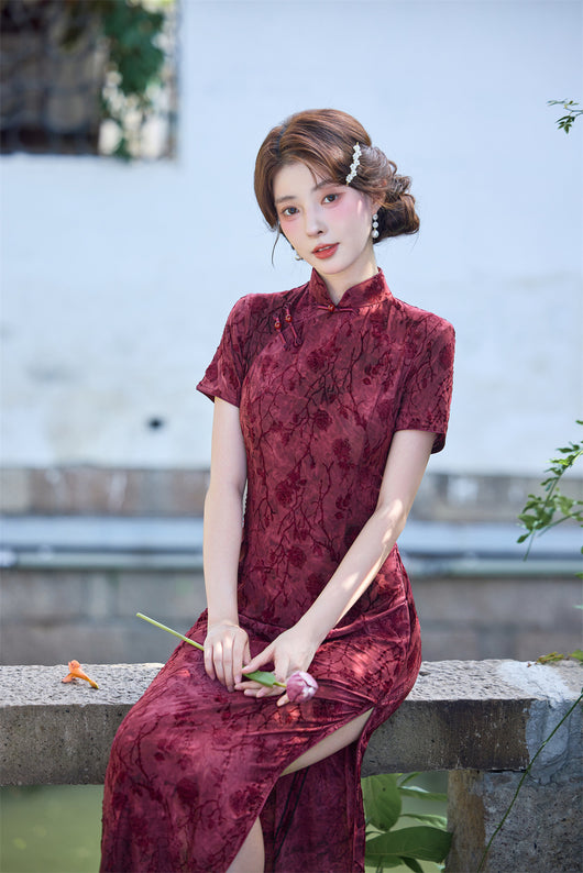 Vestido Cheongsam Retro Rojo con Flores Terciopeladas - Manga Corta Midi Clásico - Image 14