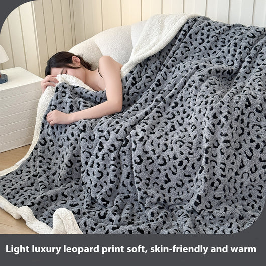 Manta de Tafetán Jacquard Estampado Leopardo Doble Capa - Image 11