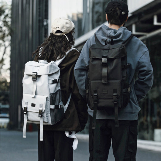 Mochila de Viaje Negra con Gran Capacidad y Compartimentos de Herramientas