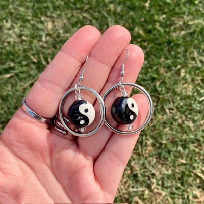 Aretes Divertidos de Chismes para Mujer - Diseño Cómico y Expresivo - Image 2