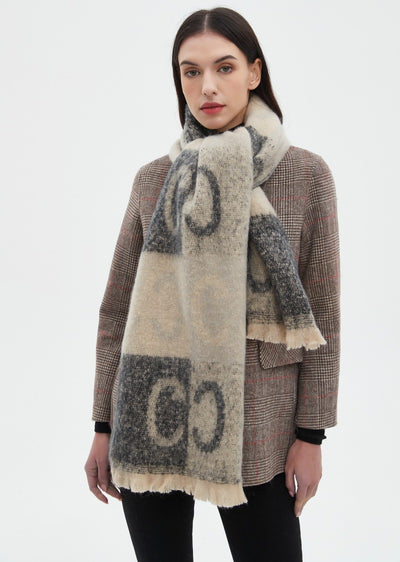Bufanda Jacquard Unisex con Letras - Estilo Moderno para Él y Ella - Image 22