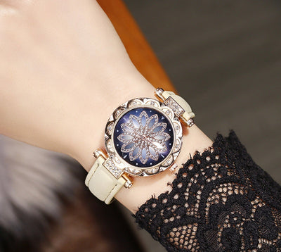 Reloj Elegante para Mujer con Diamantes, Resistente al Agua - Image 11