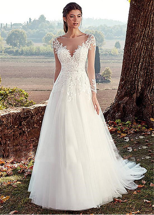 Vestido de Novia Elegante con Cuello Alto, Encaje y Cola Larga - Image 3