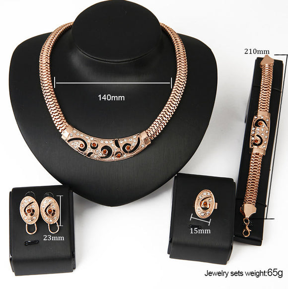 Conjunto de Joyería Punk: Collar, Aretes, Pulsera y Anillo