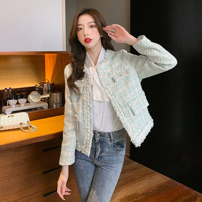 Blusa Corta de Manga Larga con Detalles de Abalorios Elegante - Image 15