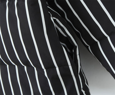 Abrigo de Algodón Negro con Rayas y Capucha para Mujer - Image 8