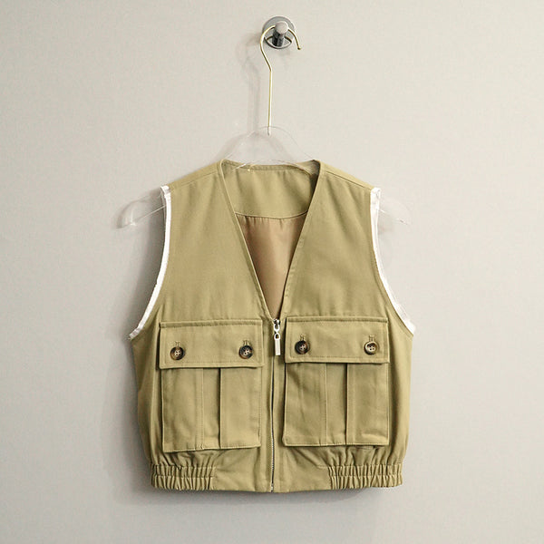 Chaleco de Trabajo Corto para Mujer - Estilo Versátil y Moderno - Image 3
