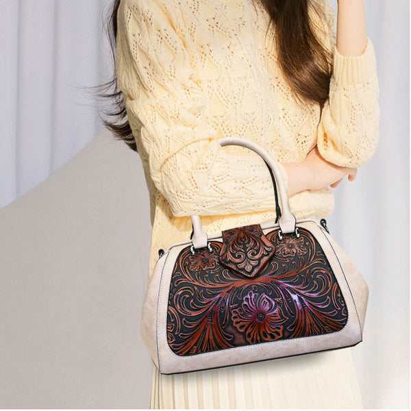Bolso de Cuero Artesanal Tallado para Mujer con Diseño Asimétrico