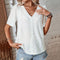 Blusa Elegante con Escote V y Detalles de Encaje