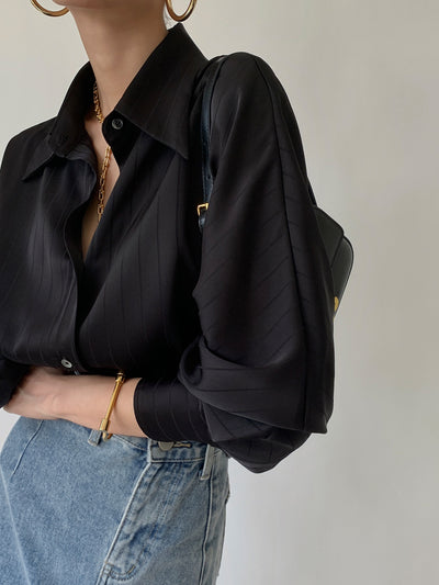 Camisa de Satén Elegante con Diseño Sofisticado - Image 6