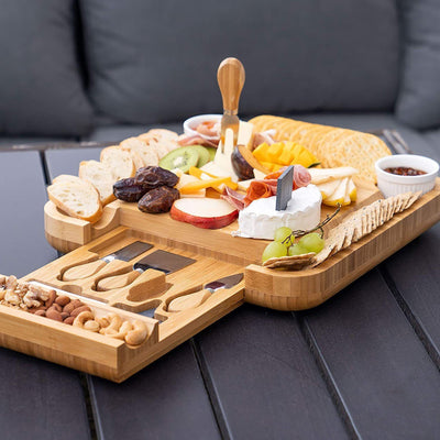 Tabla de Quesos de Bambú con Juego de 4 Cuchillos de Acero Inoxidable - Image 11