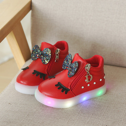 Zapatos infantiles con luces LED y detalles brillantes - Image 8