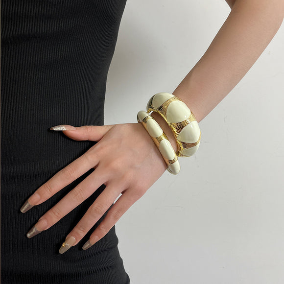 Pulsera Ovalada Retro Francesa Esmaltada Negro Oro con Técnica de Óleo Artístico