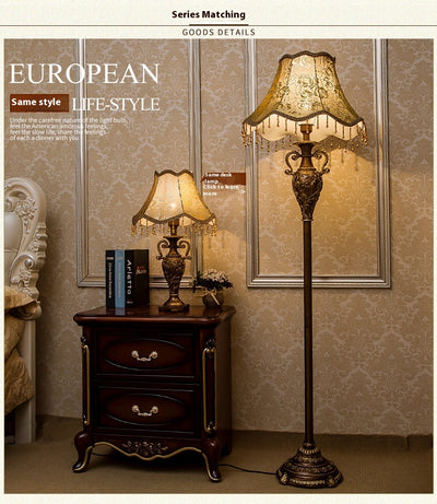 Lámpara de Mesa Retro Europea con Pantalla de Tela para Dormitorio - Image 12