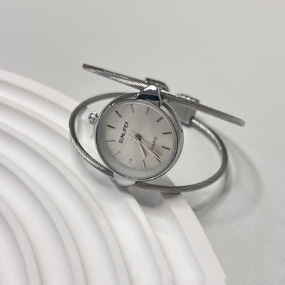 Reloj Pulsera Minimalista Abierto para Mujer - Image 20