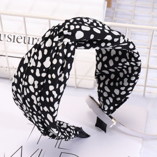 Diadema Cruzada Estampado Leopardo Negro y Blanco con Aro - Image 6