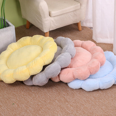 Cama Nido Doble Cara para Perros y Gatos 50x50cm - Diseño Pétalos Multicolor - Image 7