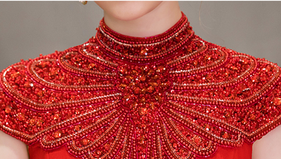 Vestido de Gala Presidencial con Detalle de Cola - Image 14