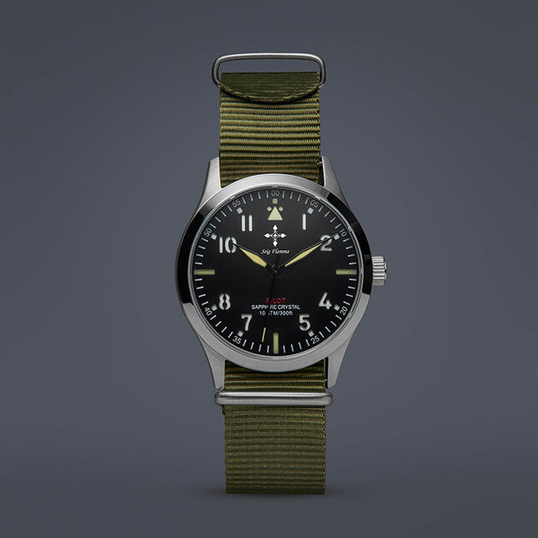 Reloj Deportivo de Acero Inoxidable con Banda de Nylon
