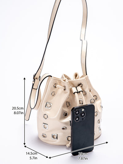 Bolso Bandolera Bucket con Remaches en Ante - Image 11