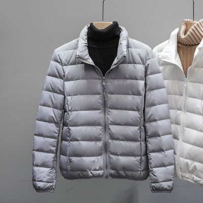 Chaqueta Acolchada Ligera para Mujer con Cuello Tipo Polo - Image 5