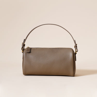 Bolso Axilar de Cuero Genuino con Textura Minimalista - Image 3