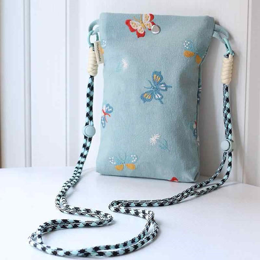 Bolso Bandolera con Bordado de Mariposa y Monedero Integrado
