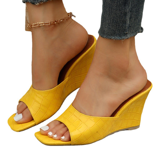 Sandalias Romanas de Cuña para Mujer con Tira Única y Textura Cuadros - Image 5