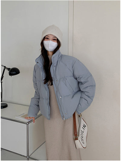 Chaqueta Acolchada Corta con Cuello Parado para Mujer - Image 20