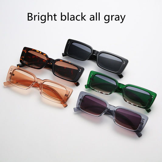 Gafas de Sol Unisex Tendencia Urbana con Diseño de Remache - Image 2