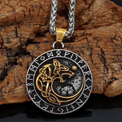 Collar Colgante Cabeza de Lobo Viking con Runas Nórdicas para Hombre - Image 5