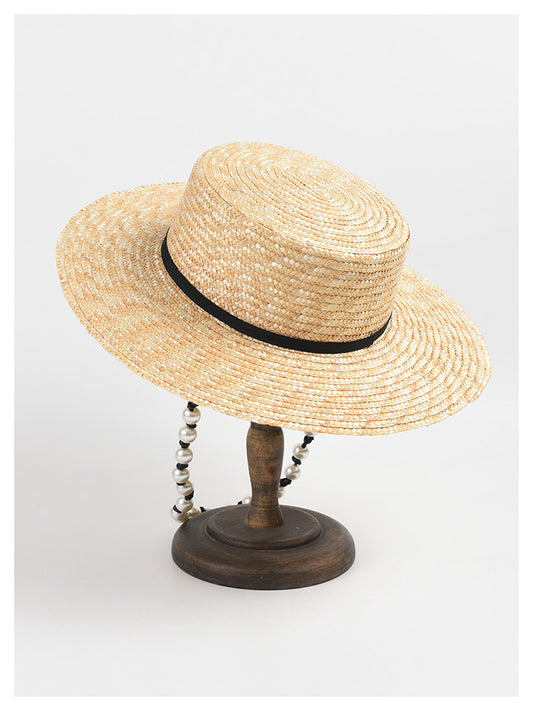 Sombrero de Paja Plano con Cadena de Perlas - Protección Solar Elegante