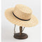 Sombrero de Paja Plano con Cadena de Perlas - Protección Solar Elegante