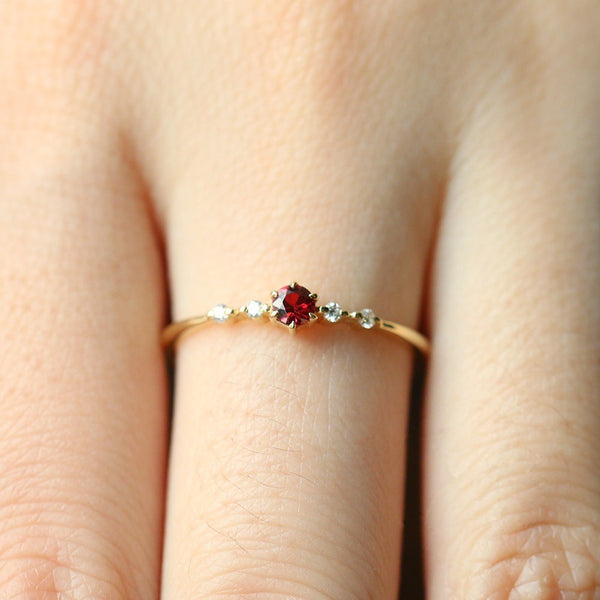 Anillo de Compromiso y Boda en Oro 16k con Rubí y Diamantes para Mujer